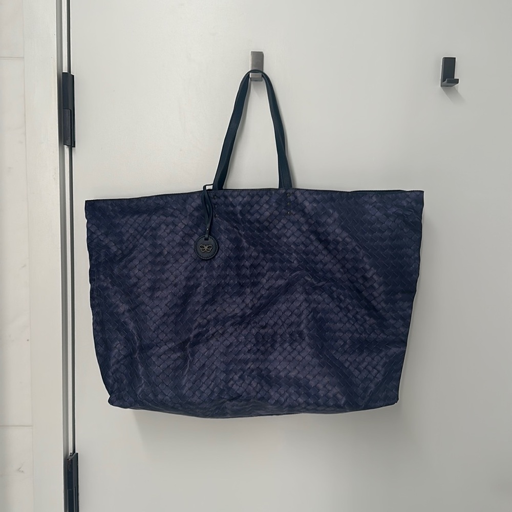 Bottega Veneta Nylon intrecciolusion tote - navy